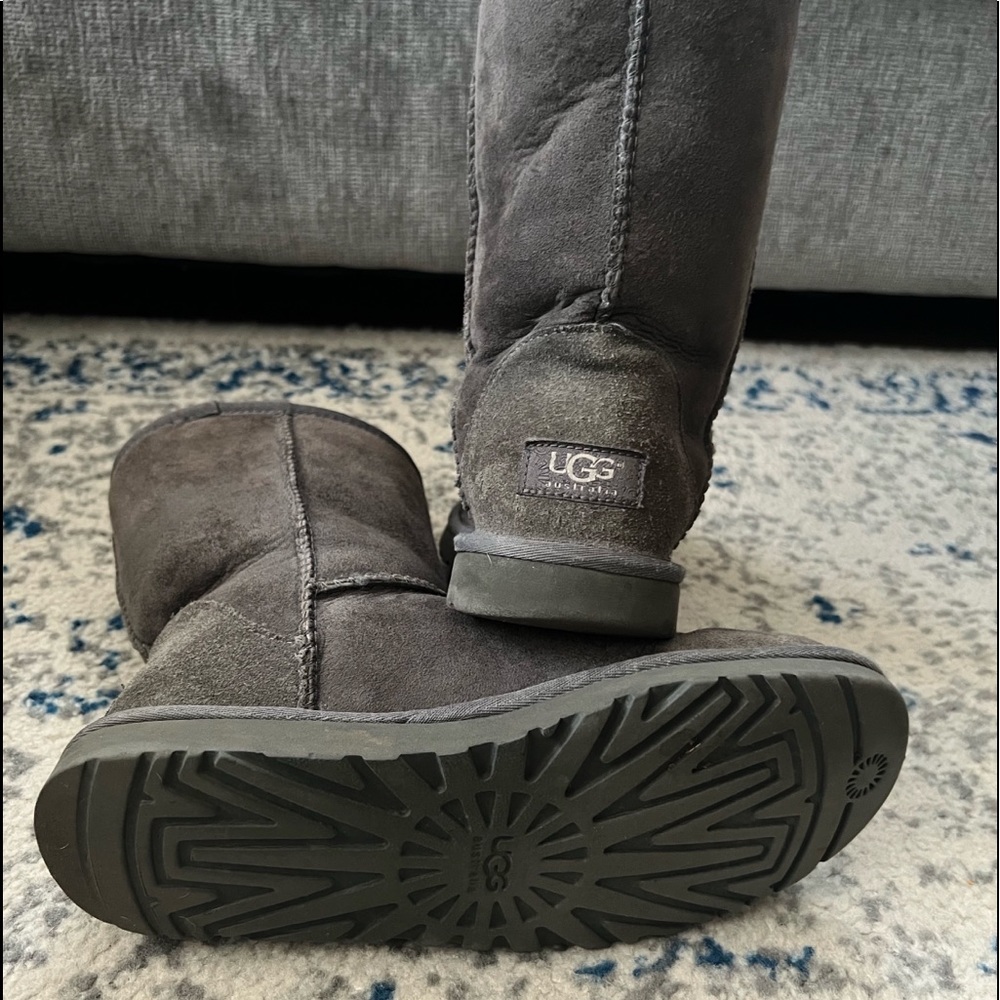 Gray Classic Short Ugg Boot